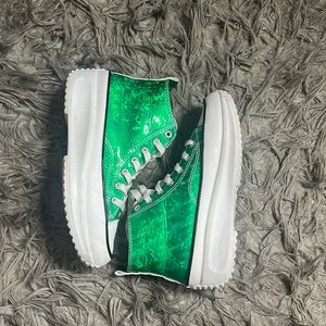 Size 8 Green platform tennis shoes